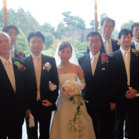 男性全員ブートニアでご満悦